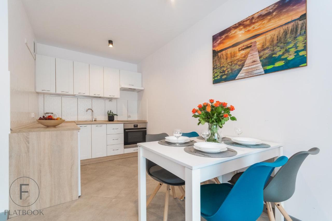 Flatbook - Park Apartment *